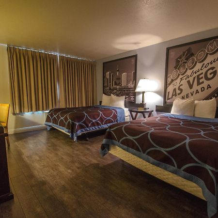 Super 8 By Wyndham Las Vegas North Strip/Fremont St. Area Kültér fotó